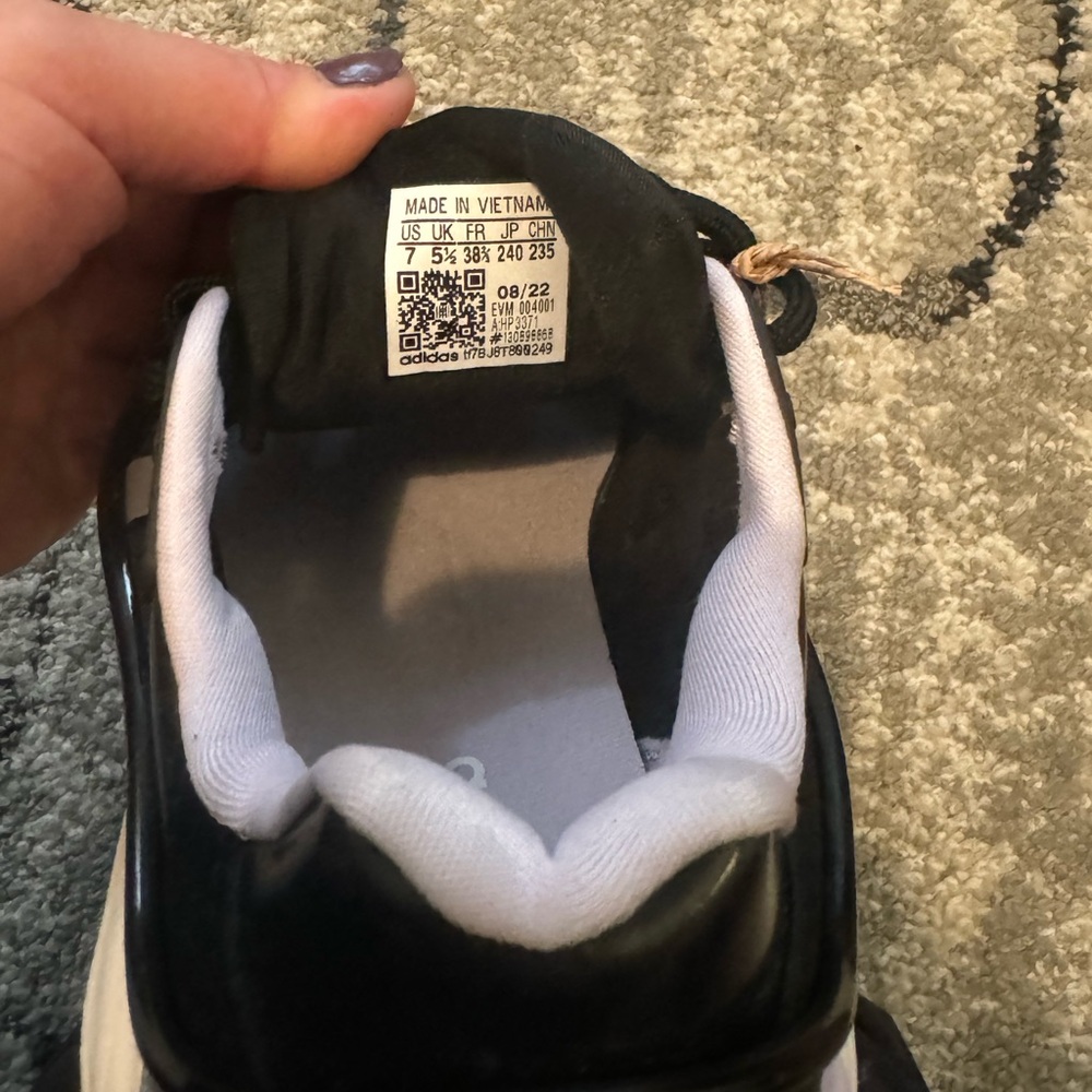 Adidas women’s Oznova - Picture 3 of 11